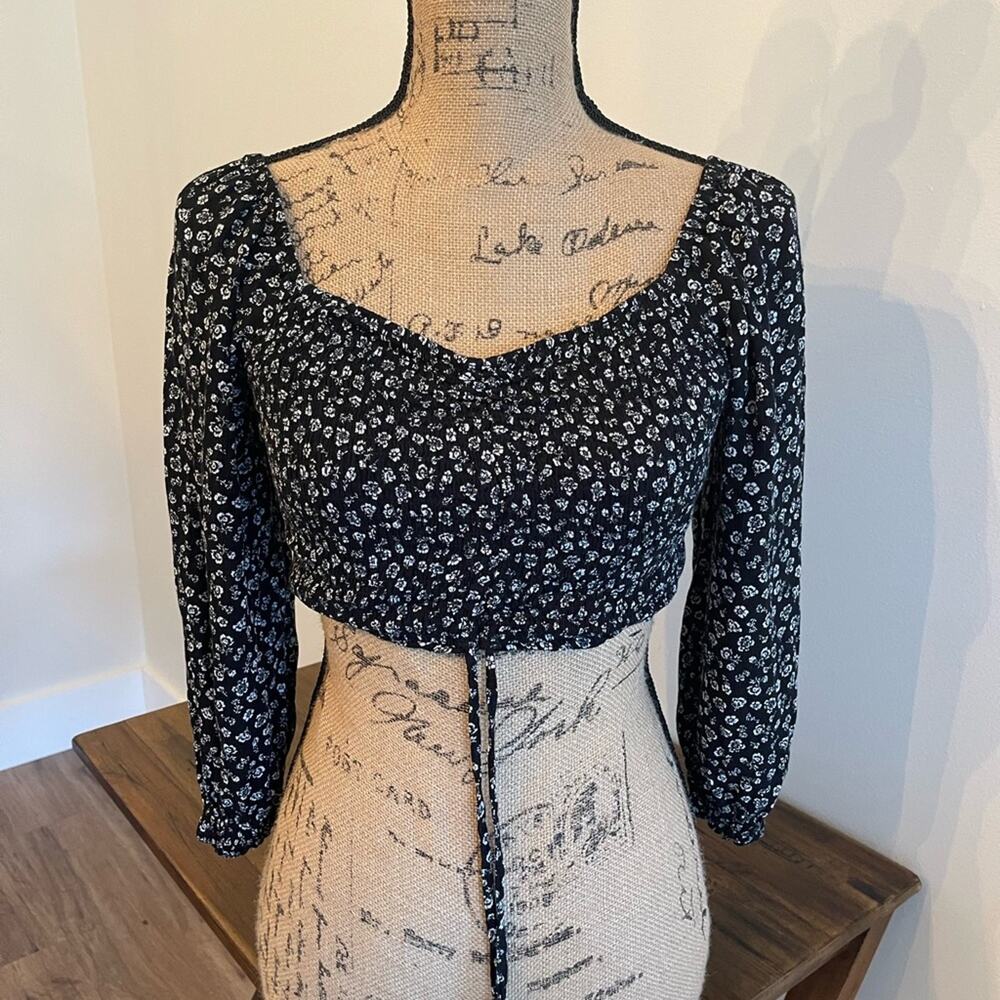 Hollister Crop Top Blouse Blue Floral Size XS